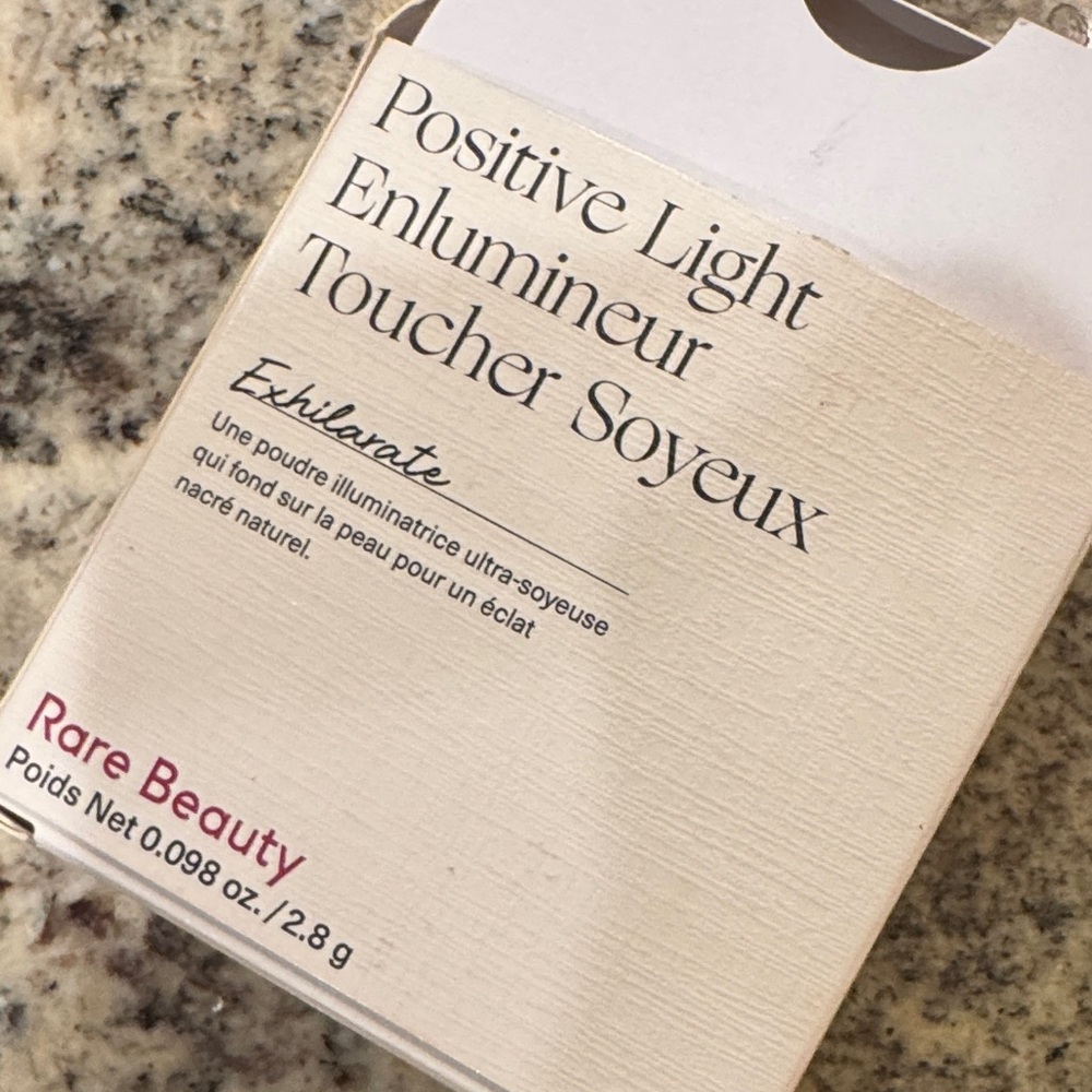 Rare Beauty Positive Light Silky Touch Highlighter - Picture 4 of 5